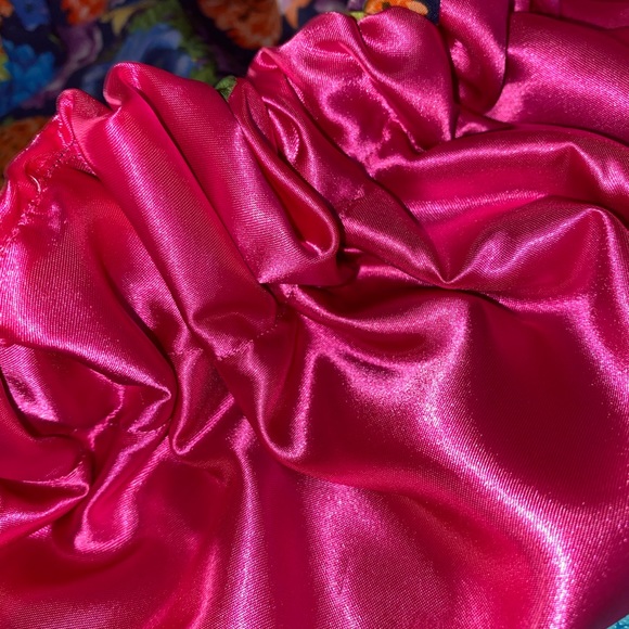 Premium silk bonnets - Picture 5 of 6